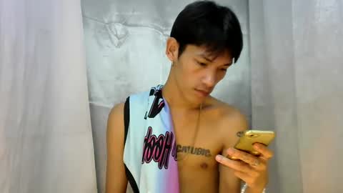 Snapshot of 0cir_asiansatisfy chatting on February 6, 11:53 am RICK online show from February 6, 11:53 am