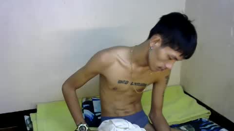 Snapshot of 0cir_asiansatisfy chatting on December 18, 11:51 pm RICK online show from December 18, 11:51 pm