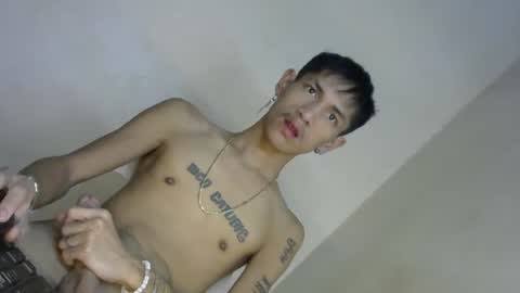 Snapshot of 0cir_asiansatisfy chatting on December 7, 1:35 pm RICK online show from December 7, 1:35 pm