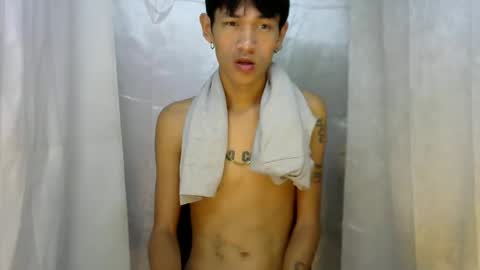 Snapshot of 0cir_asiansatisfy chatting on February 5, 6:24 am RICK online show from February 5, 6:24 am