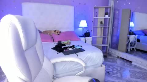 Snapshot of 15_scarlette chatting on September 20, 3:53 am Scarlette online show from September 20, 3:53 am