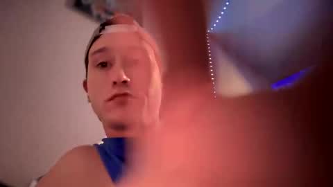 Snapshot of 21yearsy0ung9icheshung chatting on February 11, 7:48 pm AlecurClit online show from February 11, 7:48 pm