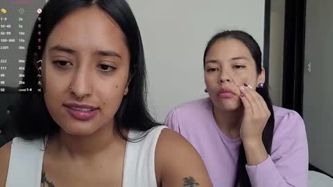 Snapshot of 2summerlove2 chatting on January 27, 3:18 pm Dalilah and Tarah online show from January 27, 3:18 pm