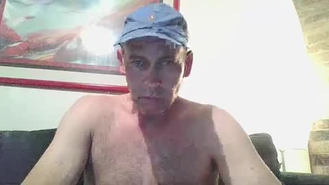 Snapshot of 4nuf chatting on January 2, 1:17 am 4nuf online show from January 2, 1:17 am