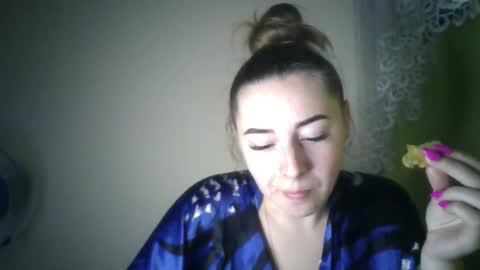 69ki1ten69 online show from September 9, 7:58 pm
