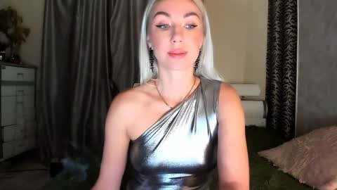 Snapshot of 6noangel66 chatting on December 7, 1:08 am SABOTAGE online show from December 7, 1:08 am