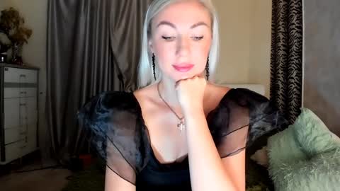 Snapshot of 6noangel66 chatting on December 5, 1:09 am SABOTAGE online show from December 5, 1:09 am