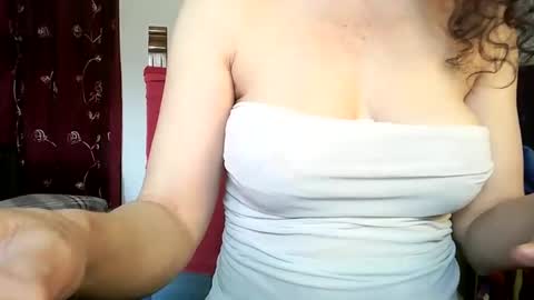 Snapshot of 77lilu chatting on March 12, 9:55 am Lilu online show from March 12, 9:55 am