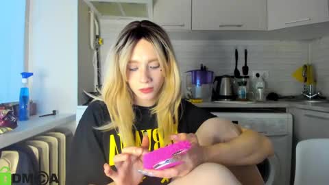 Snapshot of _alice_kitty chatting on December 26, 12:49 pm Gaylord online show from December 26, 12:49 pm