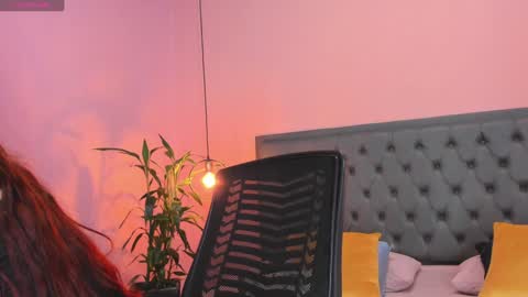Snapshot of _aline_hall chatting on January 24, 11:04 am Alline Hall online show from January 24, 11:04 am