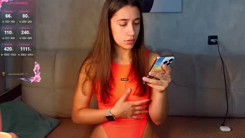 Snapshot of _aura_18 chatting on September 16, 4:37 am _aura_18 online show from September 16, 4:37 am