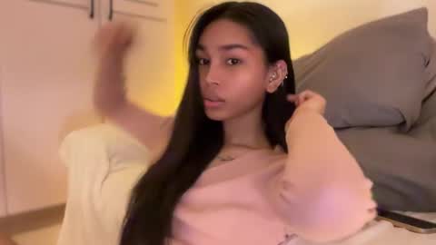 Snapshot of _cumonu69_ chatting on September 19, 7:12 am Tiko online show from September 19, 7:12 am