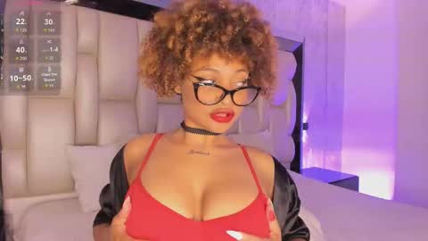 Snapshot of _curly_girl_ chatting on September 10, 9:27 pm online show from September 10, 9:27 pm