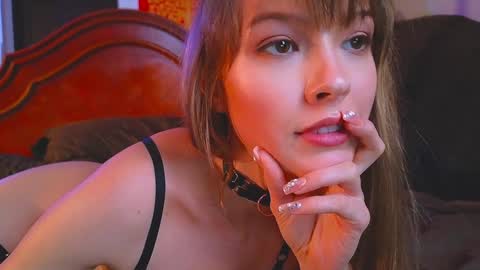 DemiDee online show from December 9, 1:13 pm