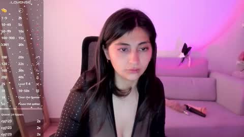 _giaa_ online show from September 12, 10:23 pm