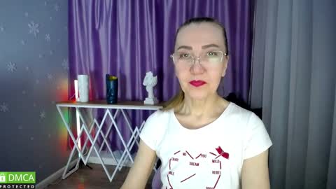 _greybunny_ online show from February 10, 10:42 am