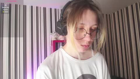 Snapshot of _hanna_moon_ chatting on January 5, 8:54 am Hannaolotl online show from January 5, 8:54 am