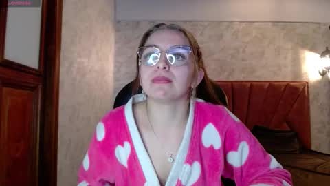Snapshot of _isaabellaa chatting on September 12, 4:09 pm Isa online show from September 12, 4:09 pm