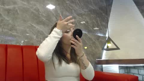 Snapshot of _isaabellaa chatting on March 10, 5:18 pm Isa online show from March 10, 5:18 pm