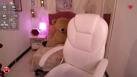 vivi online show from September 11, 8:10 pm