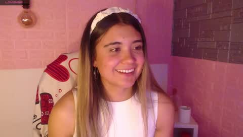 Snapshot of _jeessy chatting on February 10, 8:53 am _jeessy online show from February 10, 8:53 am