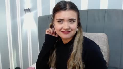 Snapshot of _jeessy chatting on January 6, 6:25 am _jeessy online show from January 6, 6:25 am