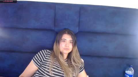 Snapshot of _jeessy chatting on February 19, 9:06 am _jeessy online show from February 19, 9:06 am