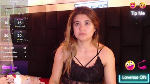 Snapshot of _jeessy chatting on December 15, 5:45 am _jeessy online show from December 15, 5:45 am