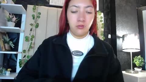Snapshot of _johana18 chatting on February 25, 12:49 pm Mia online show from February 25, 12:49 pm