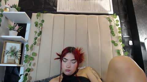 Snapshot of _johana18 chatting on February 28, 4:31 pm Mia online show from February 28, 4:31 pm