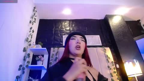 Snapshot of _johana18 chatting on January 29, 7:43 pm Mia online show from January 29, 7:43 pm
