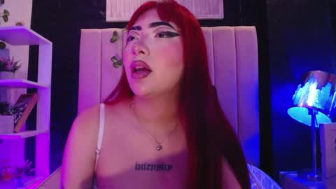 Snapshot of _johana18 chatting on December 30, 4:40 pm Mia online show from December 30, 4:40 pm