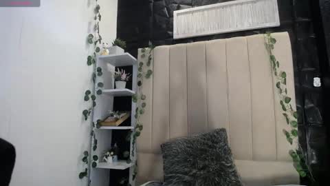 Snapshot of _johana18 chatting on January 29, 12:45 pm Mia online show from January 29, 12:45 pm