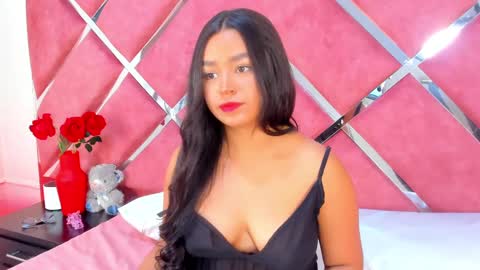 Snapshot of _julisweet_ chatting on September 12, 2:52 pm _julisweet_ online show from September 12, 2:52 pm