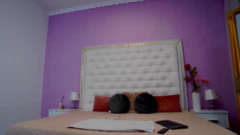 Snapshot of _lenapaul_ chatting on September 15, 4:03 am Lena Paul online show from September 15, 4:03 am
