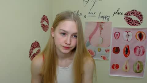 Clara online show from January 24, 1:25 pm