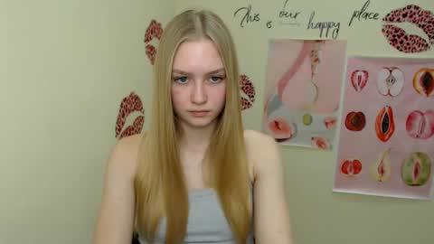 Clara online show from January 10, 1:09 pm