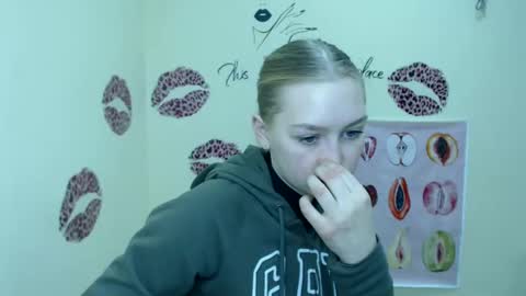 Clara online show from January 26, 6:59 am