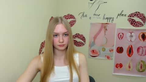 Clara online show from February 2, 5:15 pm