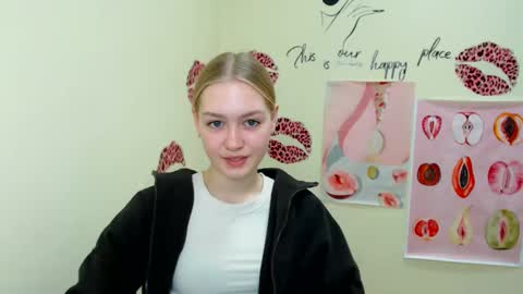 Clara online show from February 12, 7:34 am