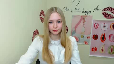 Clara online show from March 8, 7:27 am