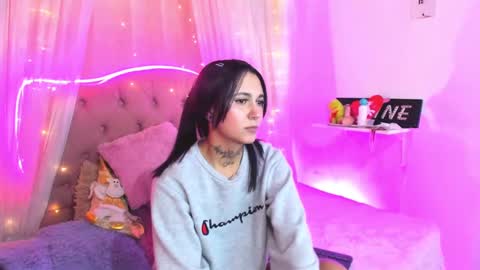 Mia online show from February 26, 12:09 am