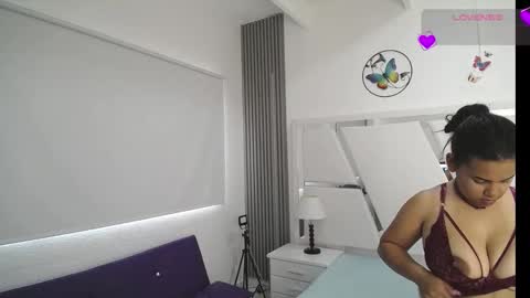 Snapshot of _miaaleon chatting on September 16, 1:02 pm Mia online show from September 16, 1:02 pm