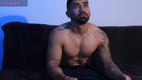 Snapshot of _mikestone chatting on January 24, 2:41 pm soy mike online show from January 24, 2:41 pm