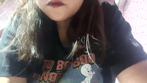 Snapshot of _milkytitsmomxx_ chatting on December 28, 4:52 pm _milkytitsmomxx_ online show from December 28, 4:52 pm
