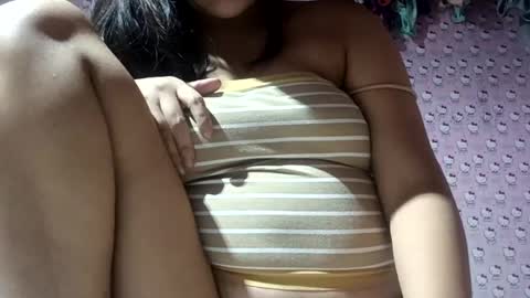 Snapshot of _milkytitsmomxx_ chatting on January 9, 3:23 pm _milkytitsmomxx_ online show from January 9, 3:23 pm