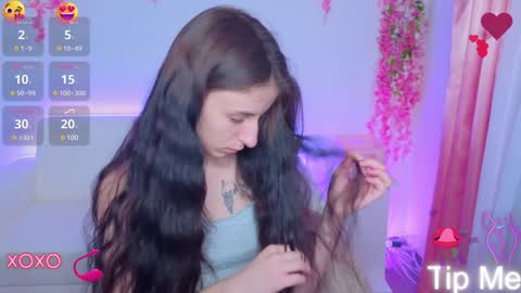 Snapshot of _nika_kik chatting on February 6, 10:14 am Nika online show from February 6, 10:14 am