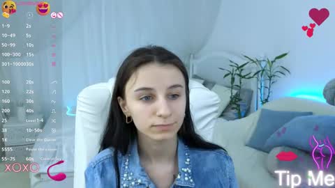 Snapshot of _nika_kik chatting on February 15, 6:01 pm Nika online show from February 15, 6:01 pm