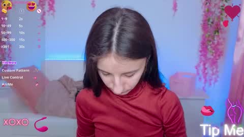Snapshot of _nika_kik chatting on February 9, 1:46 pm Nika online show from February 9, 1:46 pm