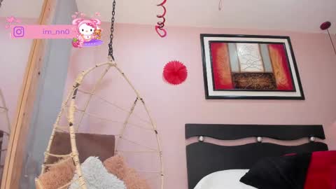   online show from February 15, 8:33 pm